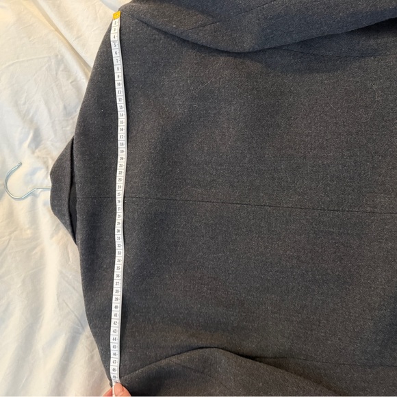 Raey exaggerated shoulder wool blend tux blazer - Picture 9 of 10